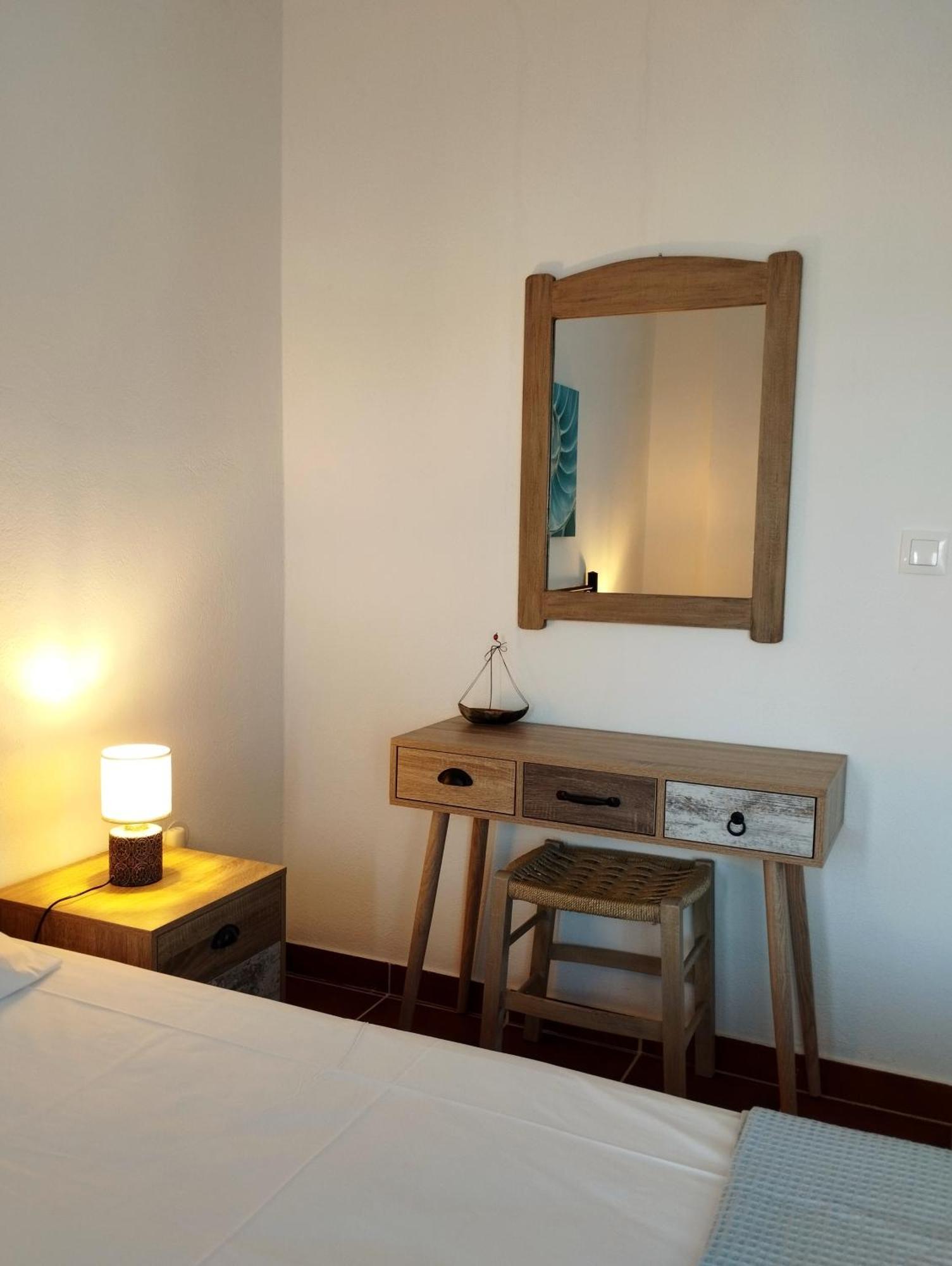 Light Blue Apartment Makrýgialos Екстериор снимка